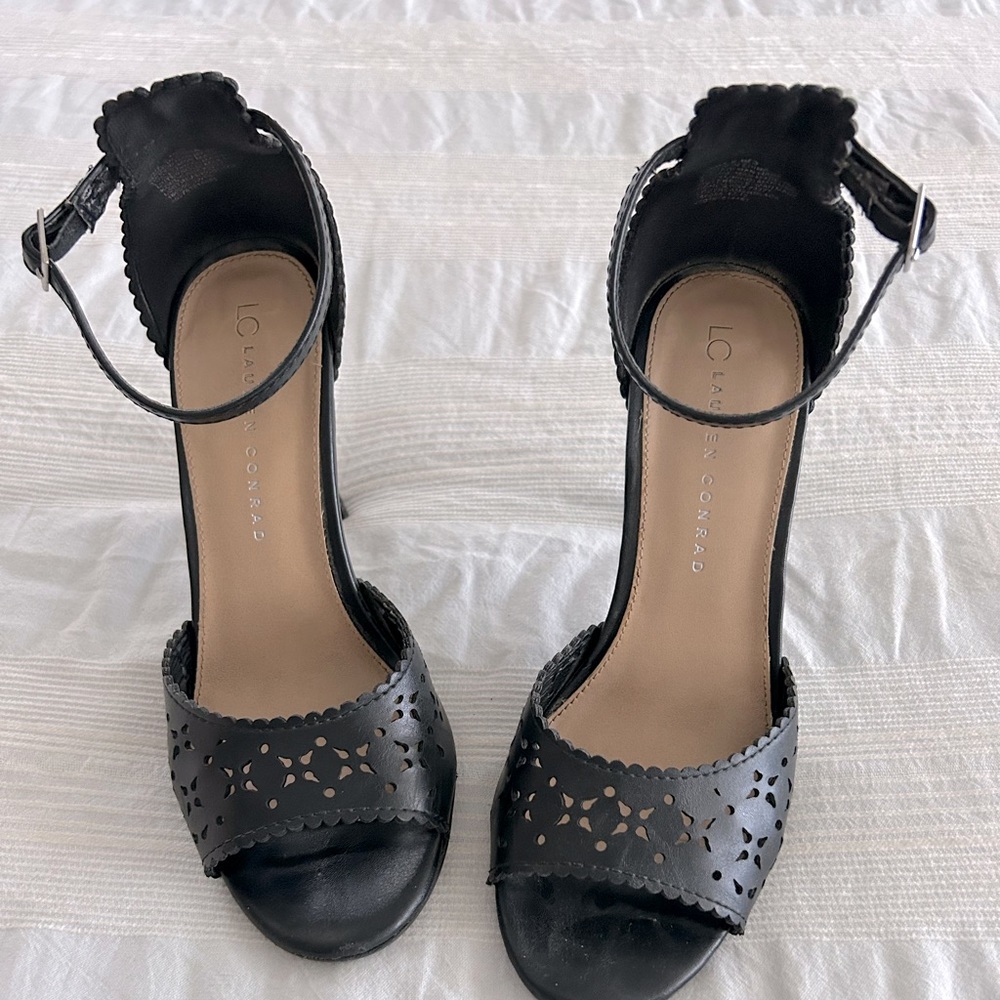 LC Lauren Conrad black heels